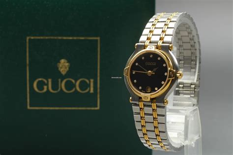 Gucci 9000L Black Dial 25mm 11P Diamond Quartz Women's .